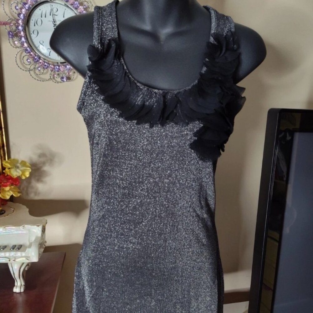 Ya Los Angeles Black Silver Metallic Speckled Dress Ruffled Neckline Size Small
